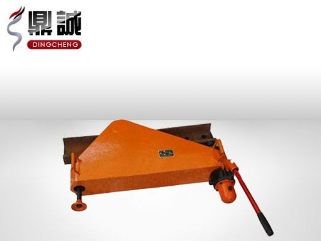 點擊查看詳細信息<br>標題：垂直液壓彎軌機 閱讀次數：4477