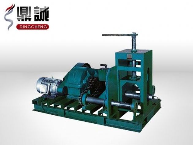 點擊查看詳細信息<br>標題：臥式多功能滾動彎管機 閱讀次數：4775