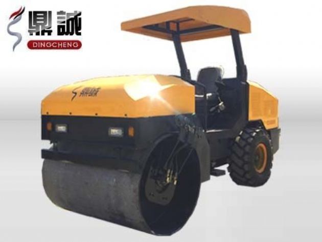 點擊查看詳細信息<br>標題：4噸單鋼輪振動壓路機 閱讀次數：12454