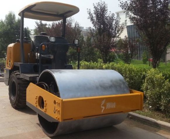 點擊查看詳細信息<br>標題：3.5噸單鋼輪座駕壓路機 閱讀次數：12553