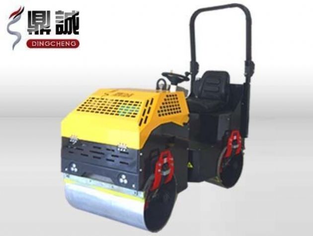 點擊查看詳細信息<br>標題：1噸全液壓振動壓路機 閱讀次數：13294